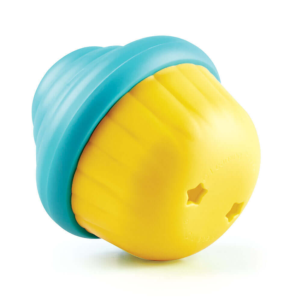 Colorful Small Cupcake Jutalomfalat Adagoló for pet treats, made from food-safe plastic in yellow and blue.